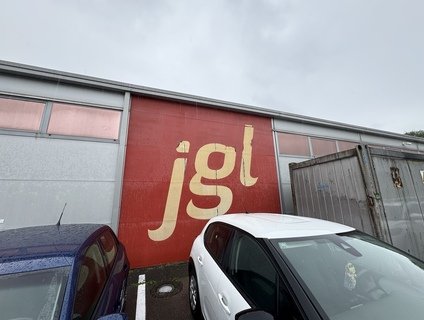 Будівництво офісної будівлі JGL у Свільно